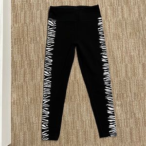 Black & white zebra print leggings Great to workout or for a day out Squat proof